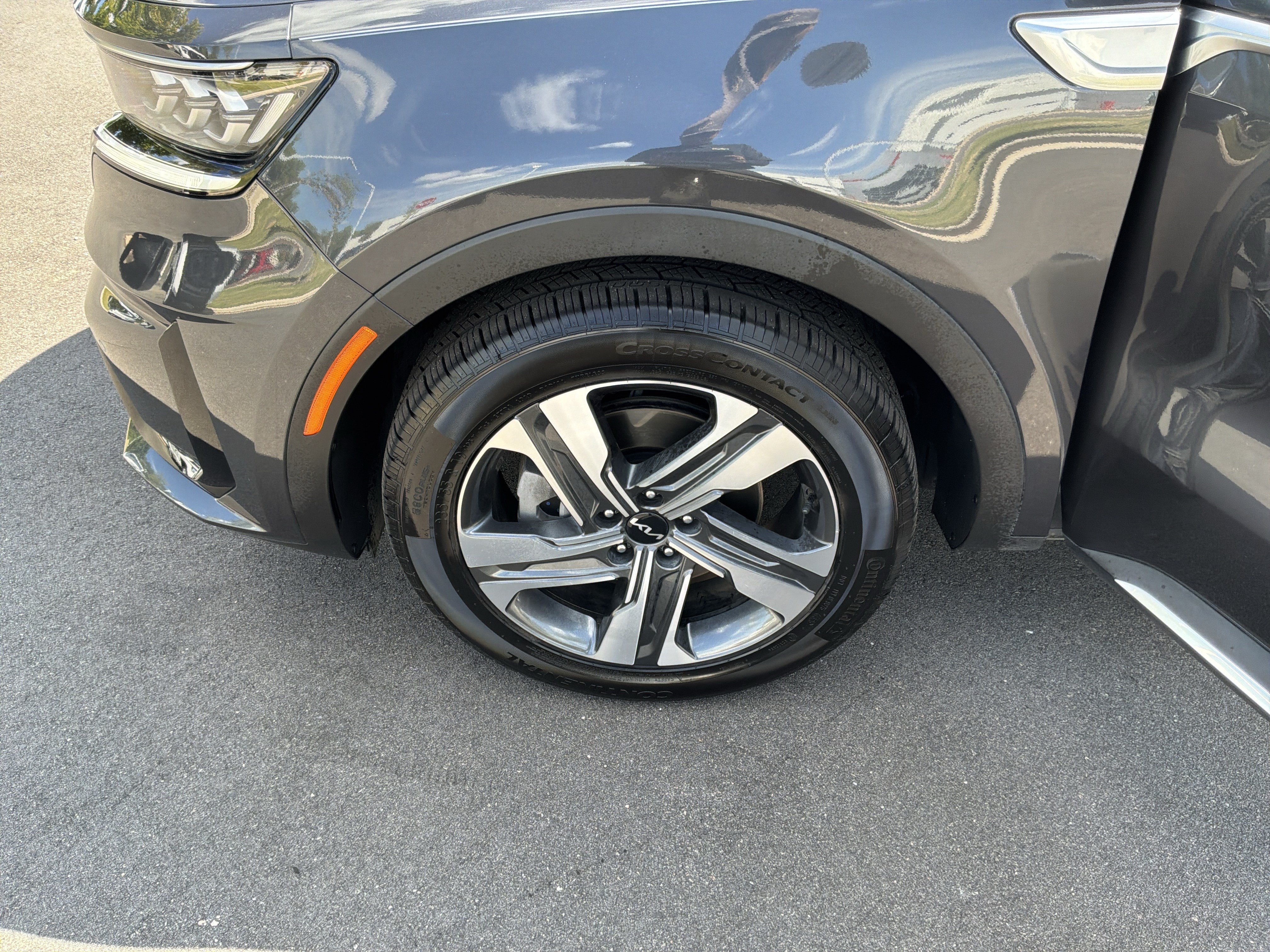 Used 2023 Kia Sorento SX Prestige AWD/4WD image 5