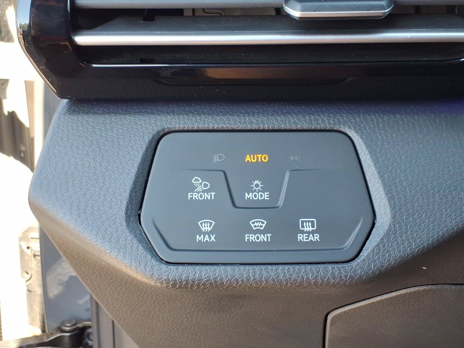 Certified 2023 Volkswagen ID.4 Pro S AWD/4WD image 32