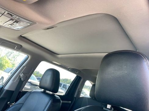 Used 2017 Toyota Highlander XLE AWD/4WD image 27