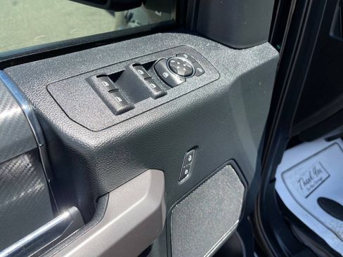 Used 2019 Ford F150 XLT w/ Equipment Group 302A Luxury AWD/4WD image 13