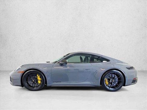 Certified 2025 Porsche 911 Carrera GTS RWD image 2