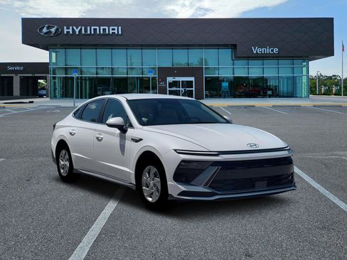 New 2026 Hyundai Sonata SE FWD image 11