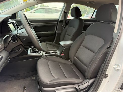 Used 2018 Hyundai Elantra SEL FWD image 10
