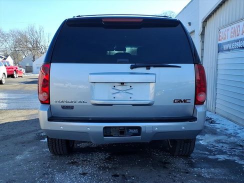 Used 2013 GMC Yukon XL SLT image 4