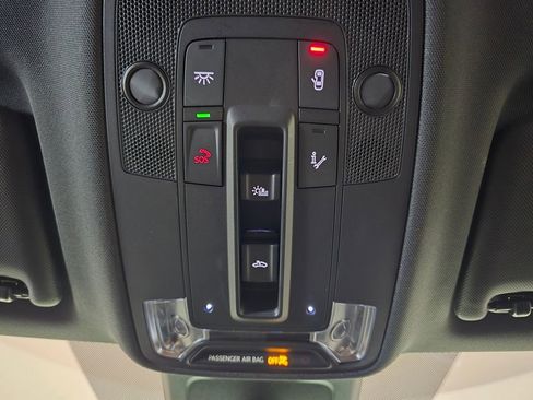 Certified 2025 Audi Q3 2.0T Premium Plus w/ Premium Plus Package image 40