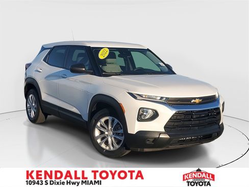 Used 2022 Chevrolet TrailBlazer LS image 1
