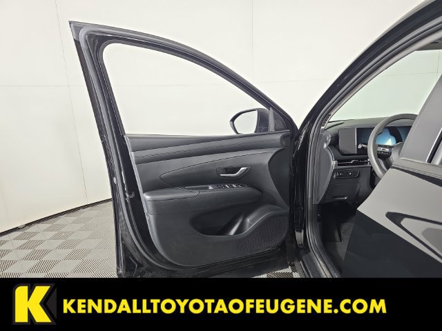 Used 2025 Hyundai Tucson SE AWD/4WD image 21