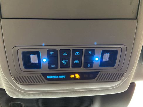 Used 2023 Ford Explorer XLT w/ Equipment Group 202A image 41