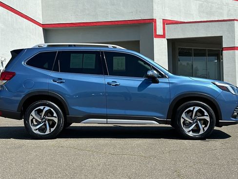 Used 2024 Subaru Forester Touring AWD/4WD image 6