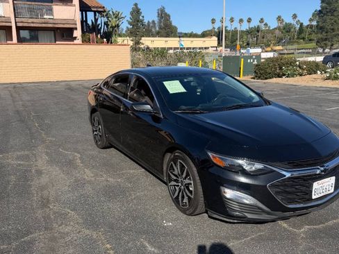 Used 2021 Chevrolet Malibu RS FWD image 3