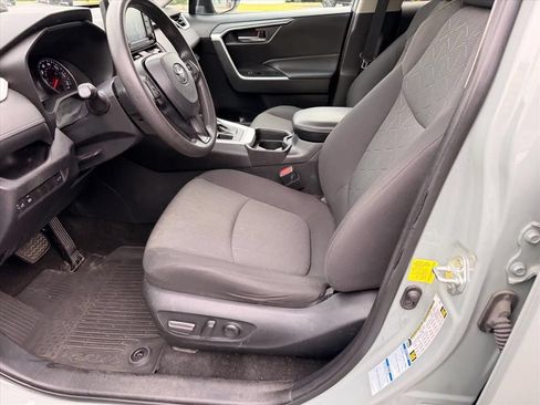Used 2021 Toyota RAV4 XLE w/ Convenience Package AWD/4WD image 13