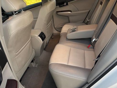 Used 2012 Toyota Camry XLE image 10