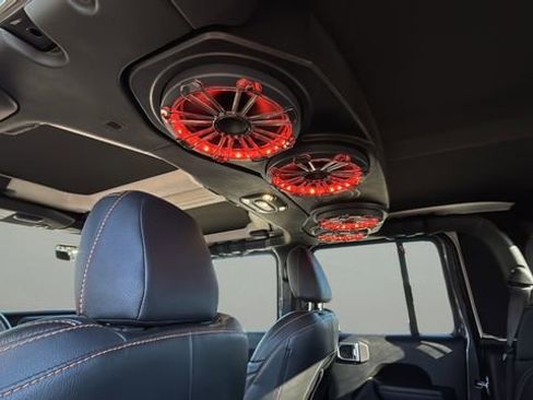 Used 2022 Jeep Gladiator Sport image 37