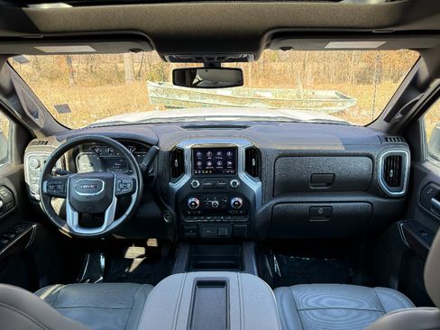 Used 2020 GMC Sierra 1500 SLT w/ SLT Premium Package image 33