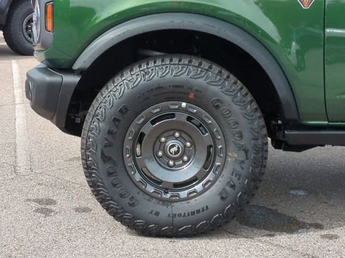 New 2025 Ford Bronco Badlands image 14