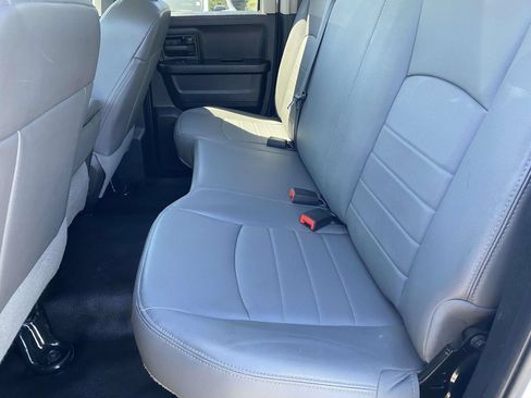 Used 2019 RAM 1500 Tradesman w/ Chrome Appearance Group RWD image 11