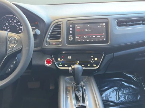 Used 2019 Honda HR-V EX image 13
