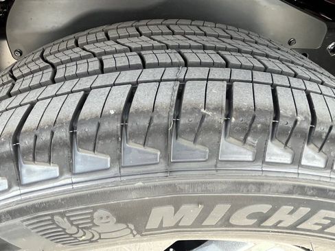 New 2026 Nissan Frontier SV w/ Tow Package image 20