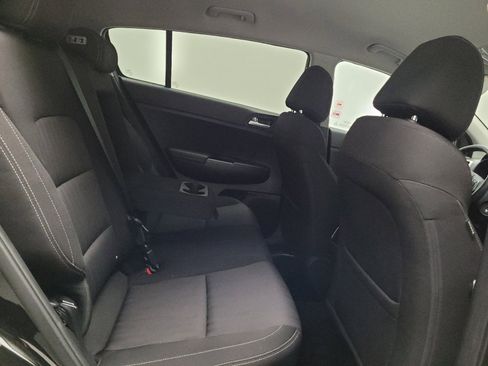 Used 2017 Kia Sportage LX w/ Option Group 012 FWD image 19