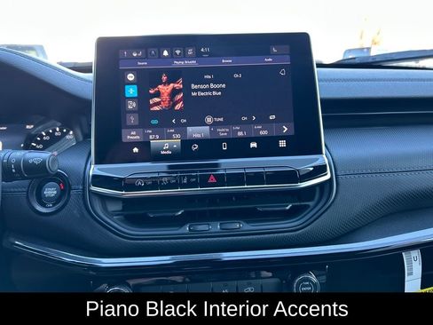 New 2026 Jeep Compass Latitude image 20