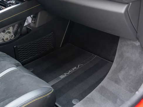 Used 2025 Lotus Emira RWD image 39