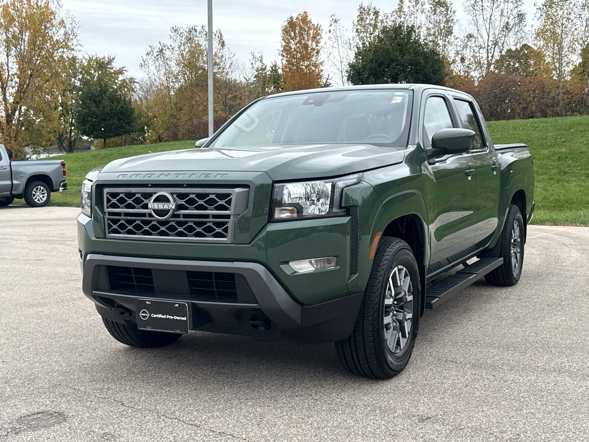 Certified 2023 Nissan Frontier SV w/ SV Convenience Package AWD/4WD image 2