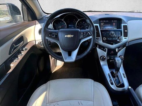 Used 2014 Chevrolet Cruze LT FWD image 7