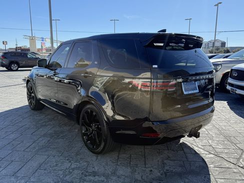 Used 2021 Land Rover Discovery S R-Dynamic image 5