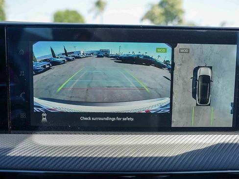 New 2026 Nissan Kicks SR image 25