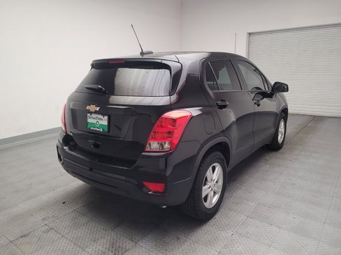 Used 2020 Chevrolet Trax LS w/ Tint and Cruise Package FWD image 9
