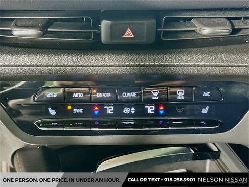 Used 2023 Buick Envision Essence w/ Technology Package I image 16