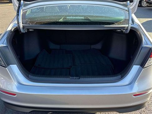 Used 2025 Honda Accord Sport image 9