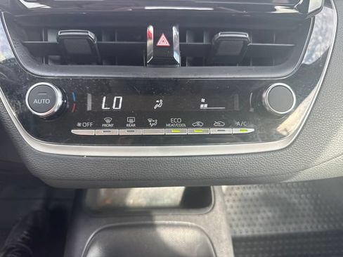 Used 2024 Toyota Corolla LE FWD image 24