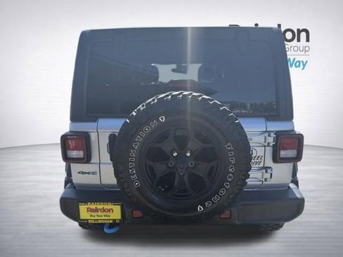 Used 2023 Jeep Wrangler Unlimited w/ Cold Weather Group AWD/4WD image 5