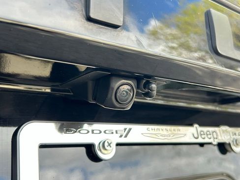 Used 2023 Honda Pilot EX-L image 31