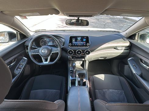 Certified 2024 Nissan Sentra SR FWD image 26