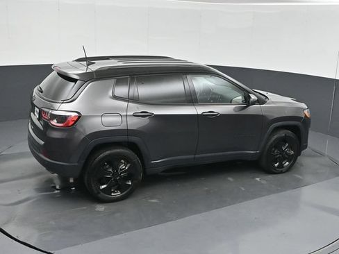 Used 2020 Jeep Compass Latitude AWD/4WD image 38