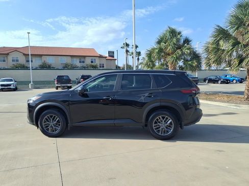 Used 2023 Nissan Rogue S FWD image 3