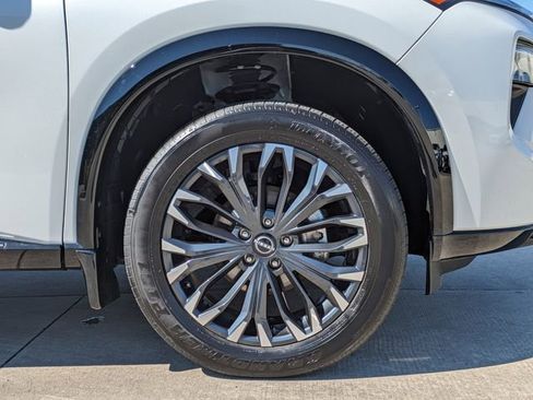 Used 2024 Nissan Rogue Platinum w/ Platinum Premium Package image 12