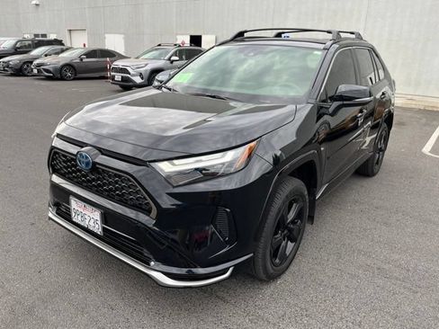 Used 2024 Toyota RAV4 SE w/ Weather & Moonroof Package AWD/4WD image 1