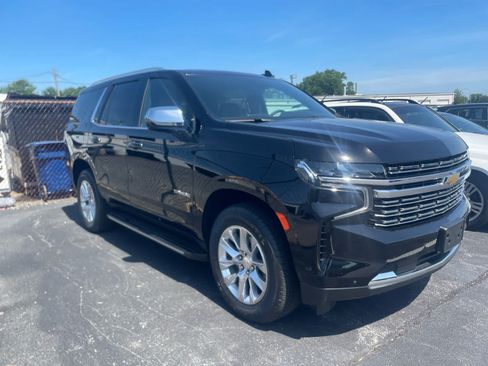 Used 2023 Chevrolet Tahoe Premier w/ Premium Package 2 AWD/4WD image 3