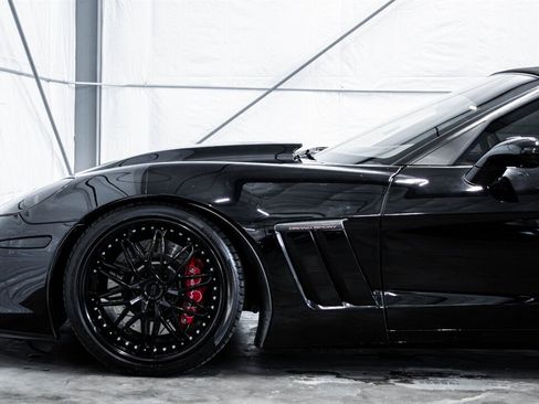 Used 2005 Chevrolet Corvette Convertible w/ Preferred Equipment Group image 9