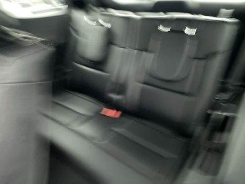 Used 2023 Ford Explorer Limited image 23