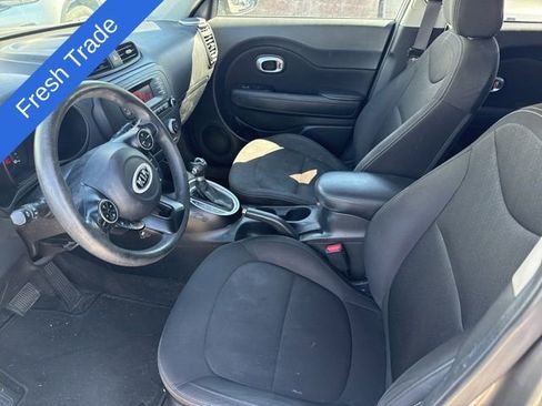 Used 2016 Kia Soul image 7