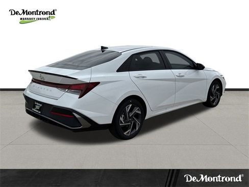 New 2025 Hyundai Elantra Sport image 5