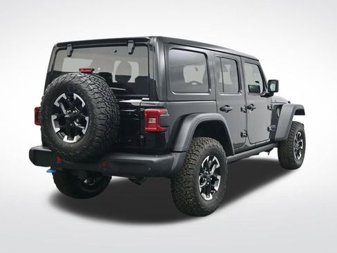 Used 2025 Jeep Wrangler Unlimited Rubicon 4xe w/ Steel Bumper Group AWD/4WD image 5
