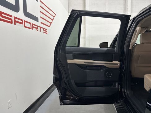 Used 2023 Ford Expedition Max XLT image 53