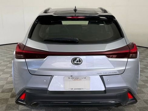 Used 2024 Lexus UX 250h F Sport image 8