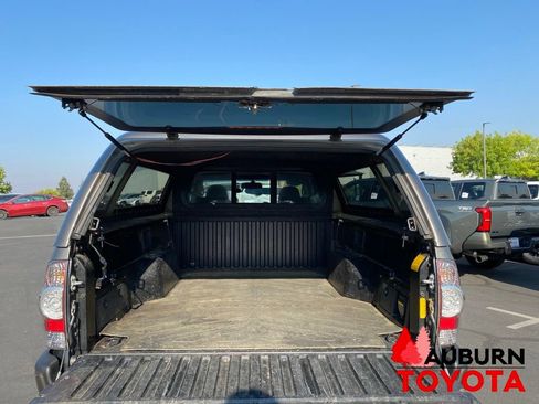 Used 2009 Toyota Tacoma PreRunner RWD image 12