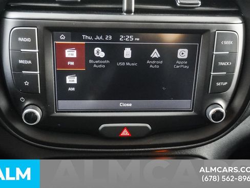 Used 2025 Kia Soul LX w/ LX Technology Package FWD image 29